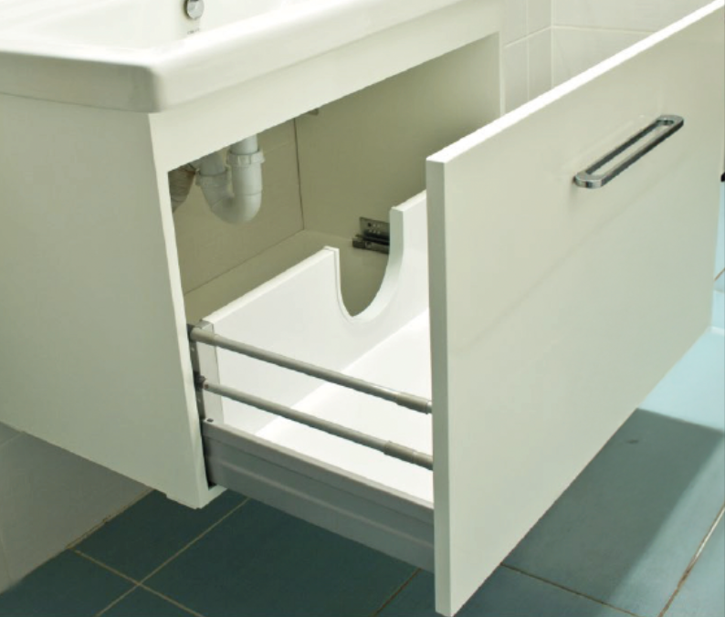 Vertical U-Bend Siphon Cover